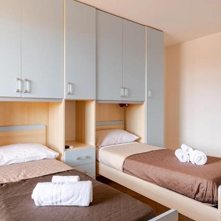 Garden Villa - Free Parking, Wi-Fi E Netflix Fiumicino Dış mekan fotoğraf