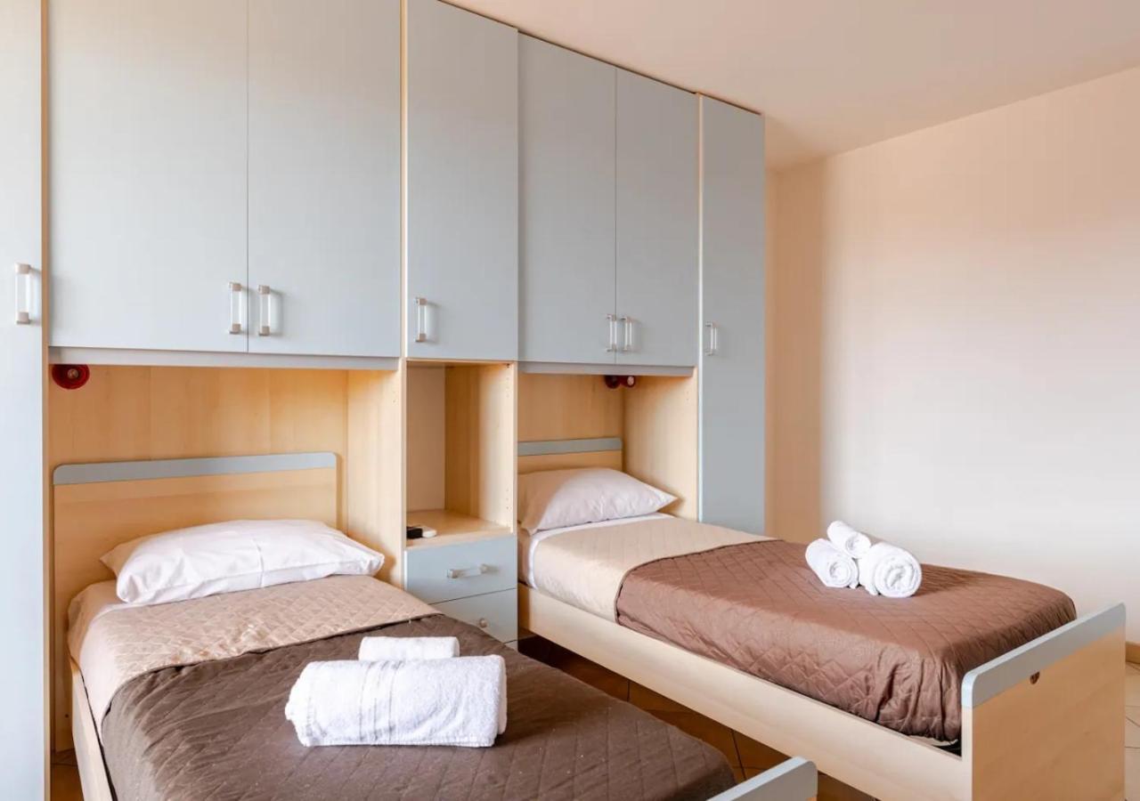 Garden Villa - Free Parking, Wi-Fi E Netflix Fiumicino Dış mekan fotoğraf