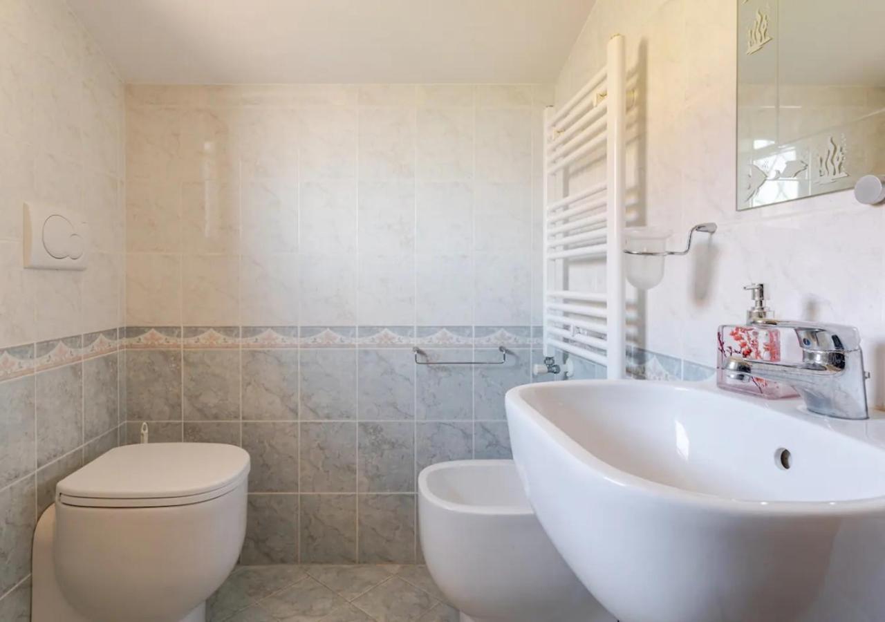 Garden Villa - Free Parking, Wi-Fi E Netflix Fiumicino Dış mekan fotoğraf