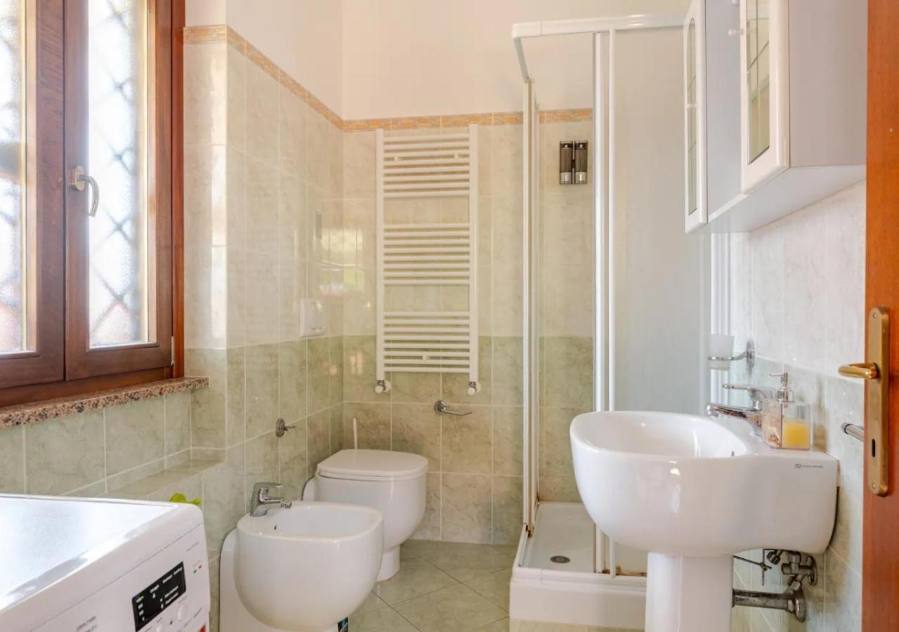 Garden Villa - Free Parking, Wi-Fi E Netflix Fiumicino Dış mekan fotoğraf